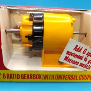 Meccano six ratio gearbox, No.11062, with universal coupling. (B)