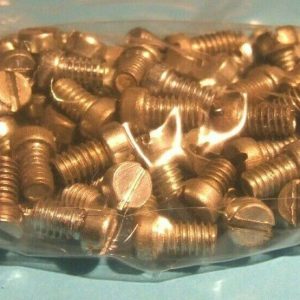 One hundred Meccano zinc plated bolts, part 37b