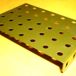 Meccano 3.5 x 2.5 inch army green Flanged Plate pt 53