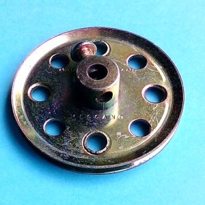 Meccano  Pulley, part No. 21 Iridescent