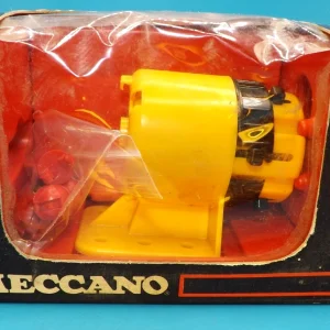 Meccano six ratio gearbox, No.11062, with universal coupling. (C)