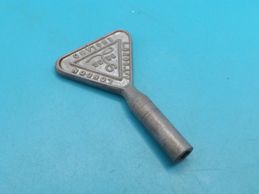 Clockwork motor key, TRI-ANG MINIC