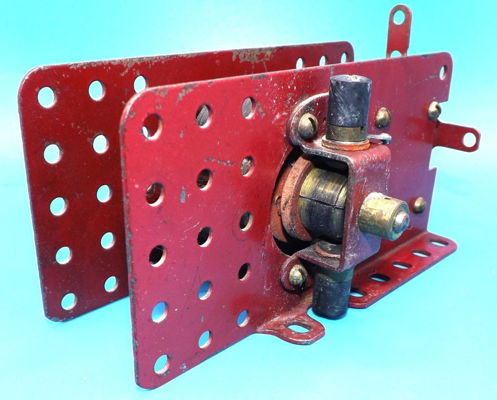 Meccano scarce 250 volt long sideframe motor
