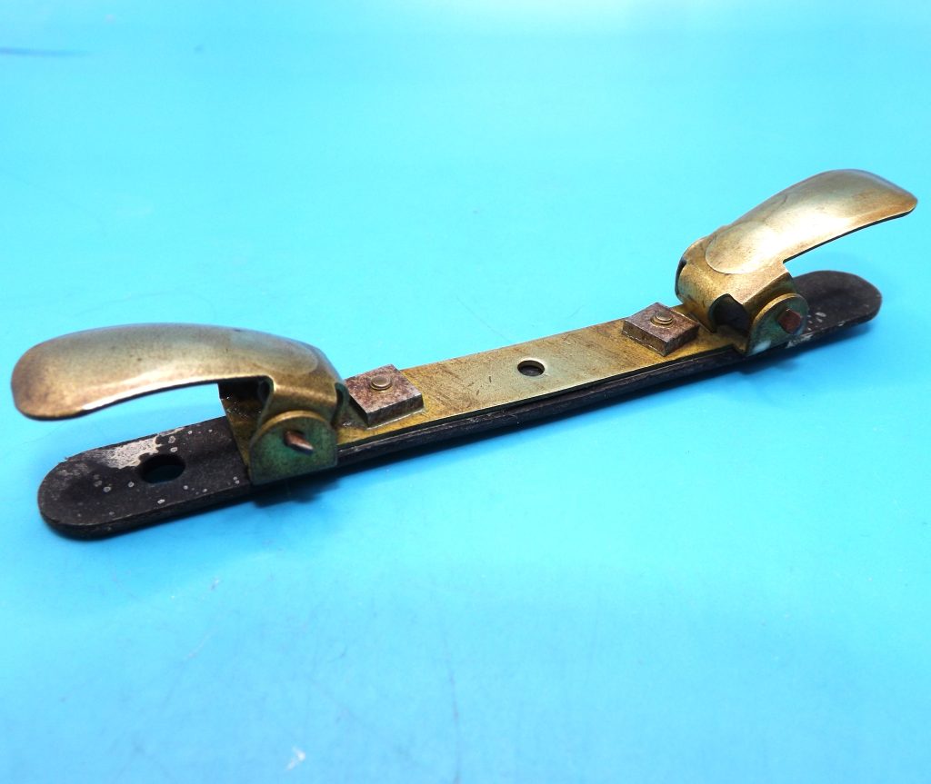 Meccano original collector shoe, part 149